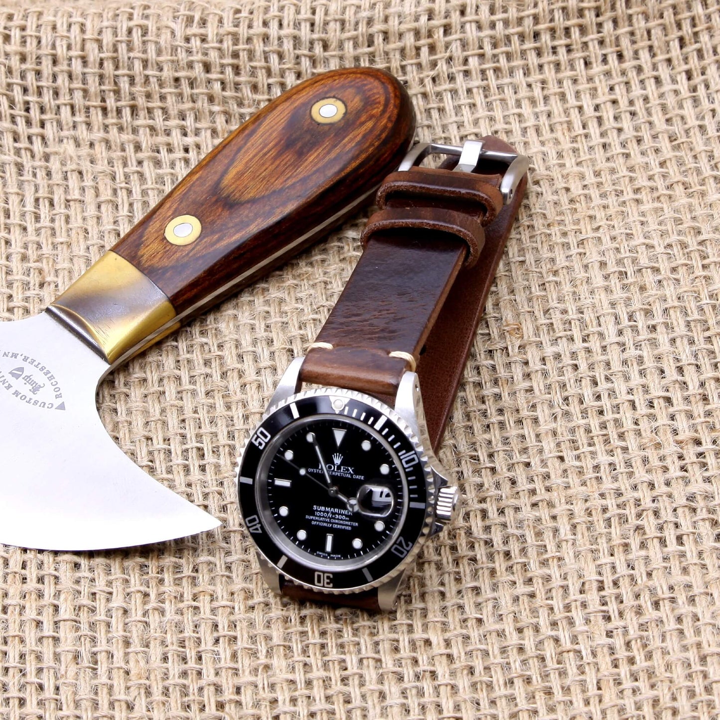 Timeless style with a camouflage twist: The Military 103 Italian leather Apple Watch strap, handcrafted for those who love to stand out.