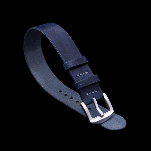 Single Pass Leather Watch Strap, 2-Keeper Style Vintage 407 | Full Grain Italian Vegetable-Tanned Leather | Cozy Handmade