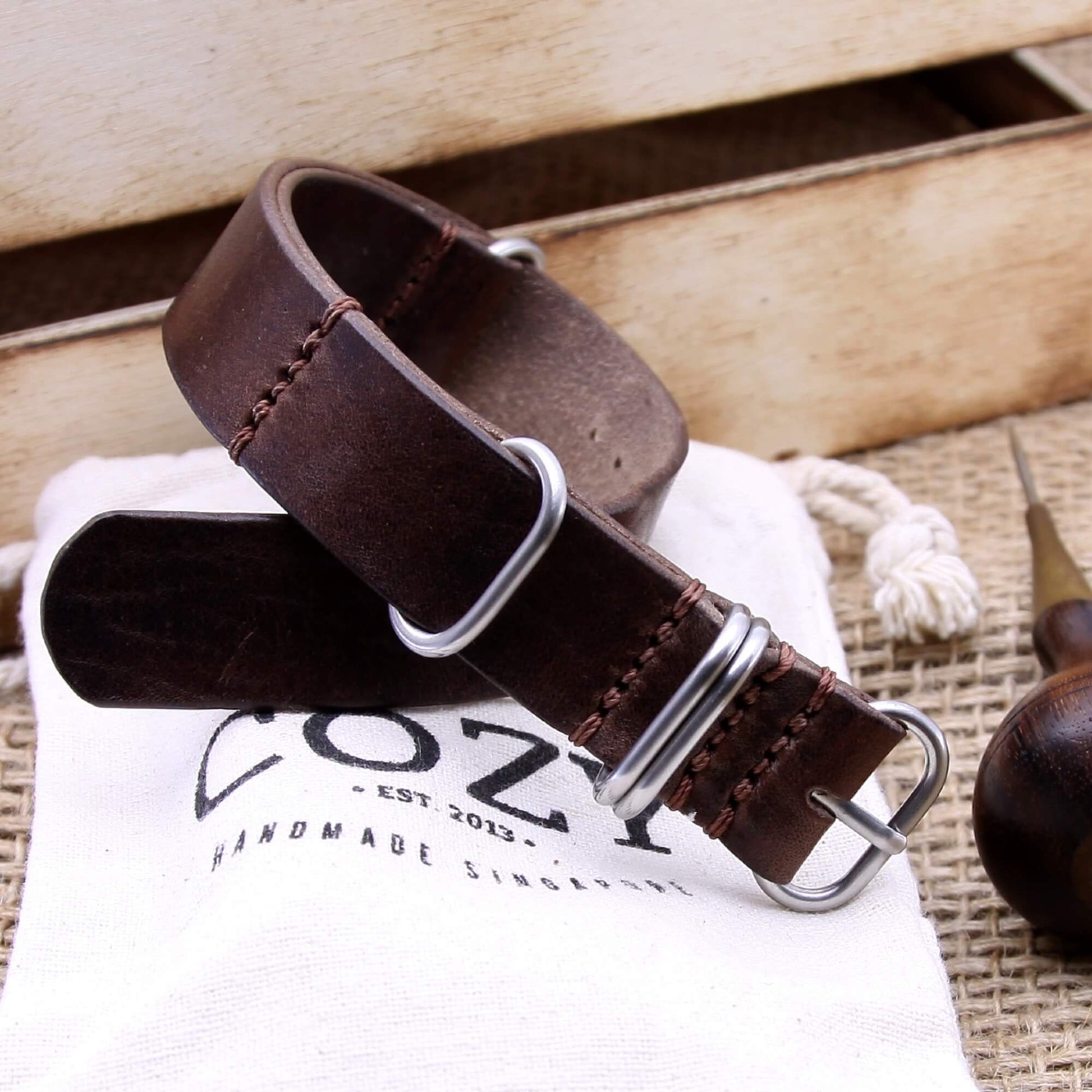 NAT2 Leather Watch Strap, 5-Ring Vintage 405 | Full Grain Italian Veg Tanned | Cozy Handmade