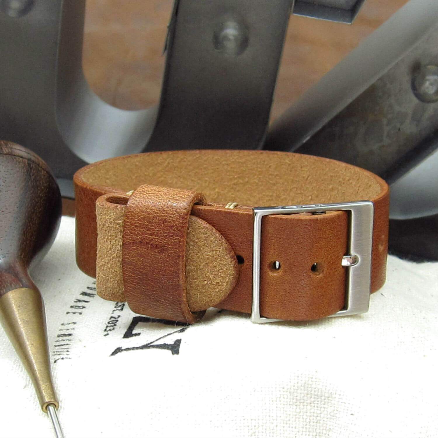 Leather Watch Strap, Classic RAF II Vintage 402 | Ladder Buckle | Full Grain Italian Vegetable-Tanned Leather | Cozy Handmade
