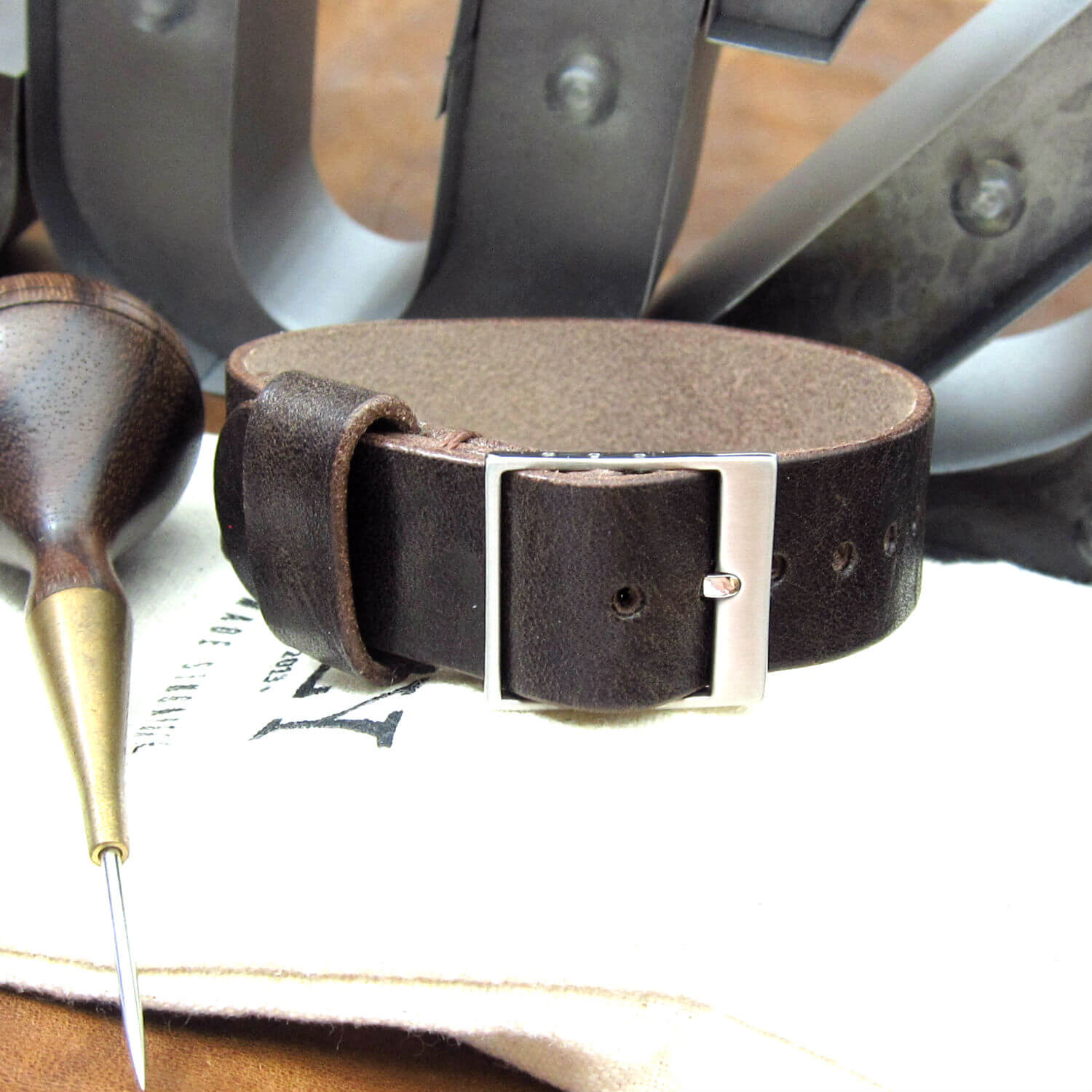 Leather Watch Strap, Classic RAF II Vintage 406 | Ladder Buckle | Full Grain Italian Vegetable-Tanned Leather | Cozy Handmade