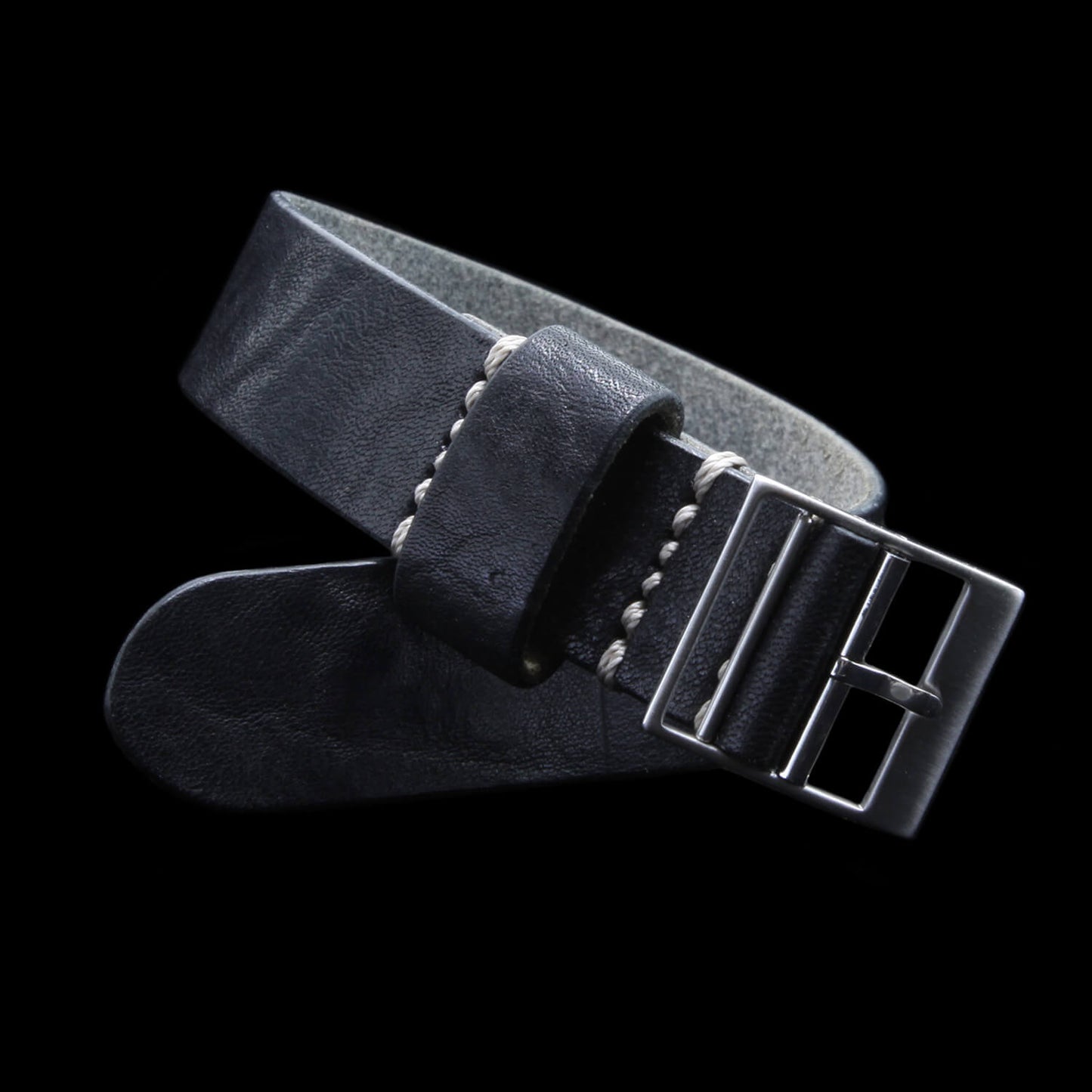 Leather Watch Strap, Classic RAF II Vintage NERO (Black) | Ladder Buckle | Full Grain Italian Vegetable-Tanned Leather | Cozy Handmade