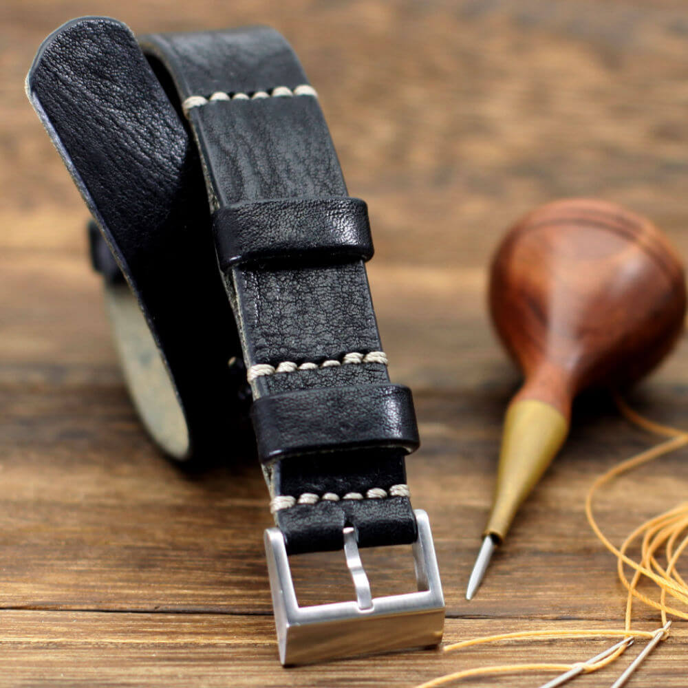 Leather NATO Strap, Vintage NERO Style II | Full Grain Italian Veg Tanned | Cozy Handmade